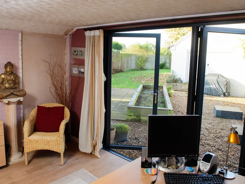 Bifold Winchmore Hill
