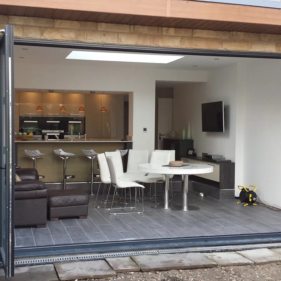 Bifold Winchmore Hill
